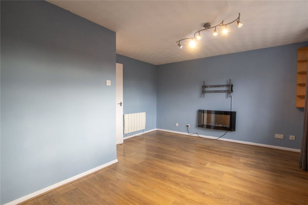 Property photo 3 of 9 Picture No. 07