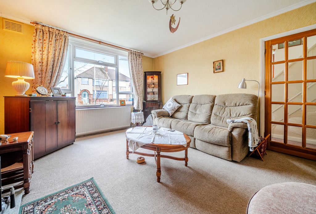 Property photo 2 of 17 1375017-20-690Ca2...