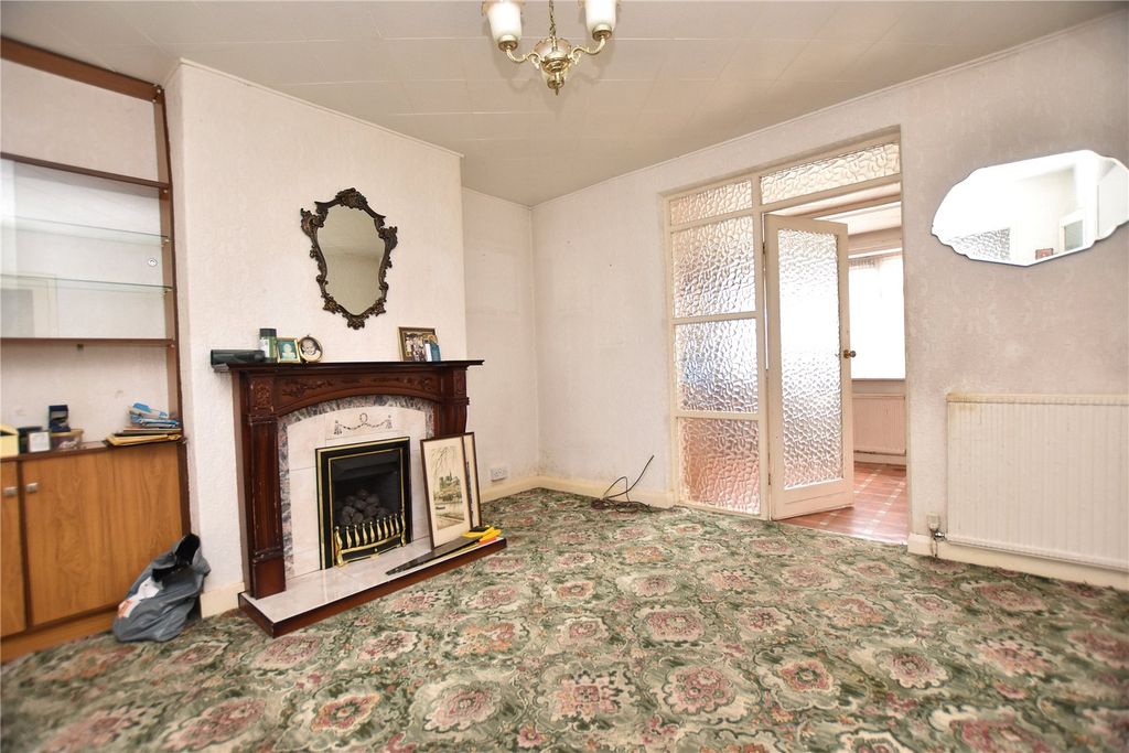 Property photo 3 of 20 Picture No. 32