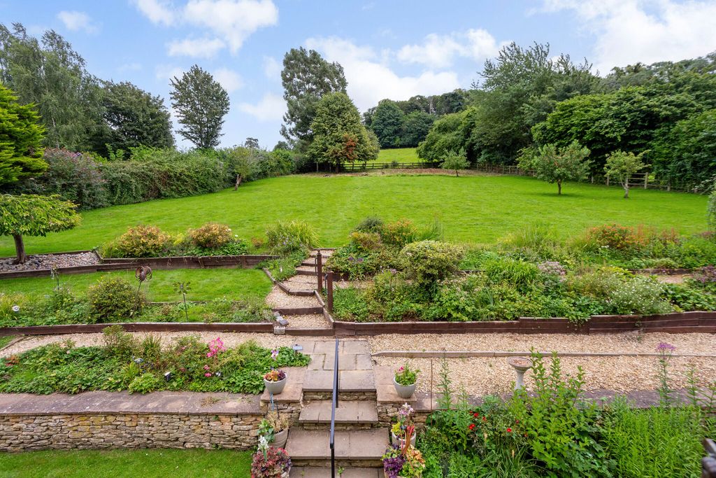 Property photo 2 of 20 Rear Garden