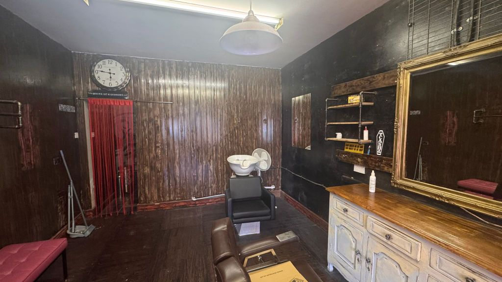 Property photo 3 of 4