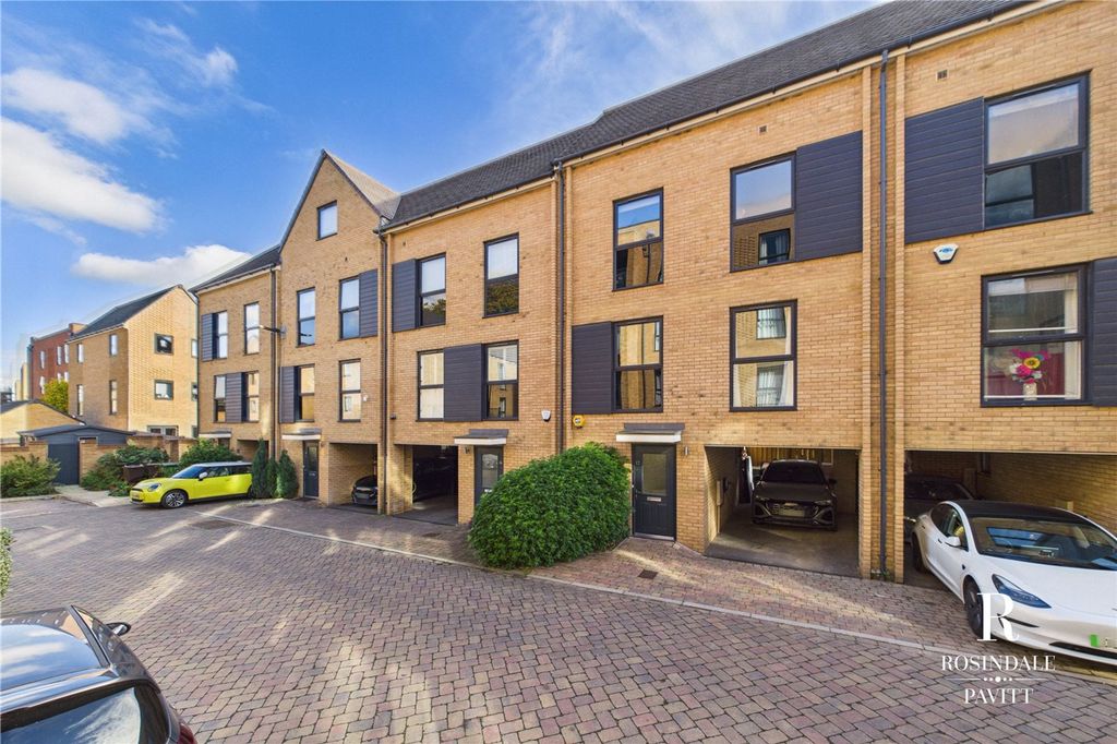 Property photo 2 of 35 Picture No. 43