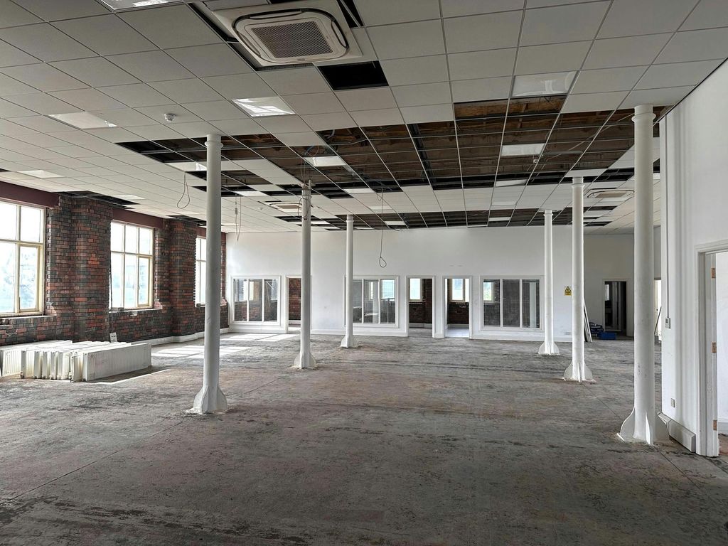 Property photo 3 of 9 P3.Jpg