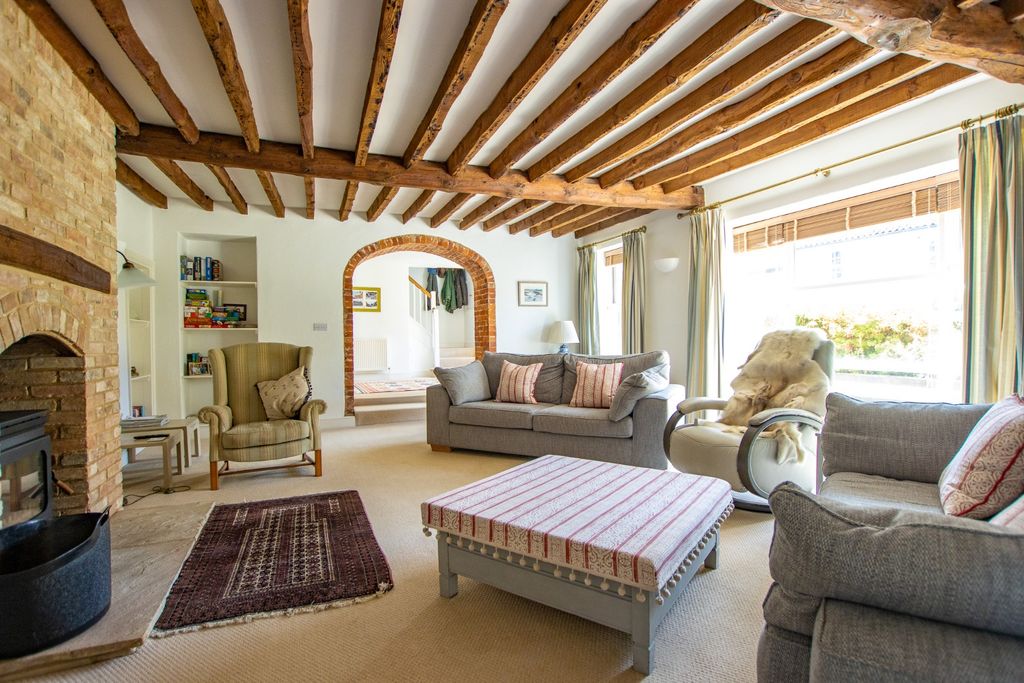 Property photo 3 of 23 4256457