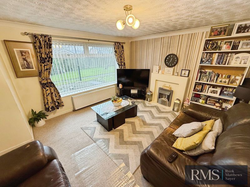 Property photo 2 of 8 Photo 7