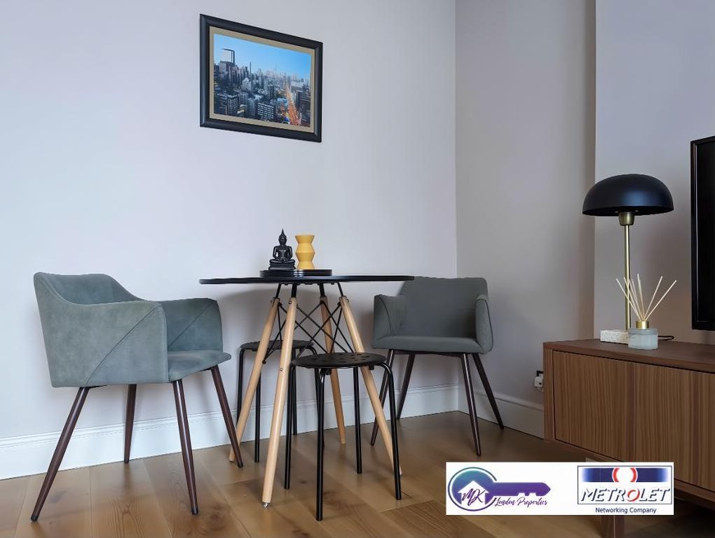 Property photo 3 of 17 Photo 3