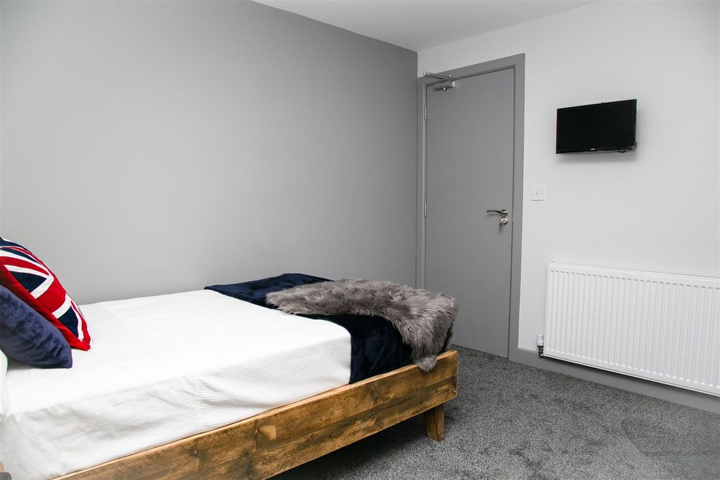 Property photo 3 of 12 Terry_Road-54.Jpg