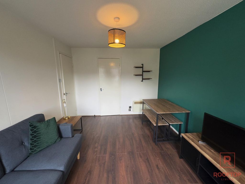 Property photo 2 of 8 Property Photo