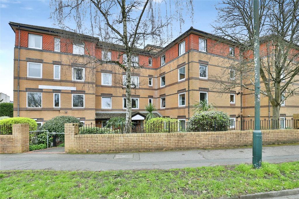 Property photo 1 of 10 Picture No. 02