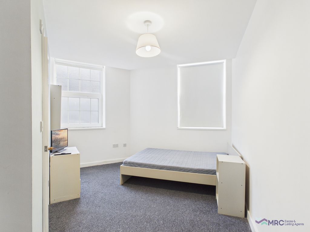 Property photo 1 of 8 En-Suite Room To Let