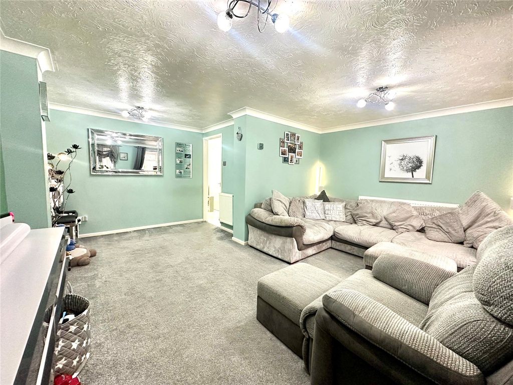 Property photo 3 of 14 Picture No. 05