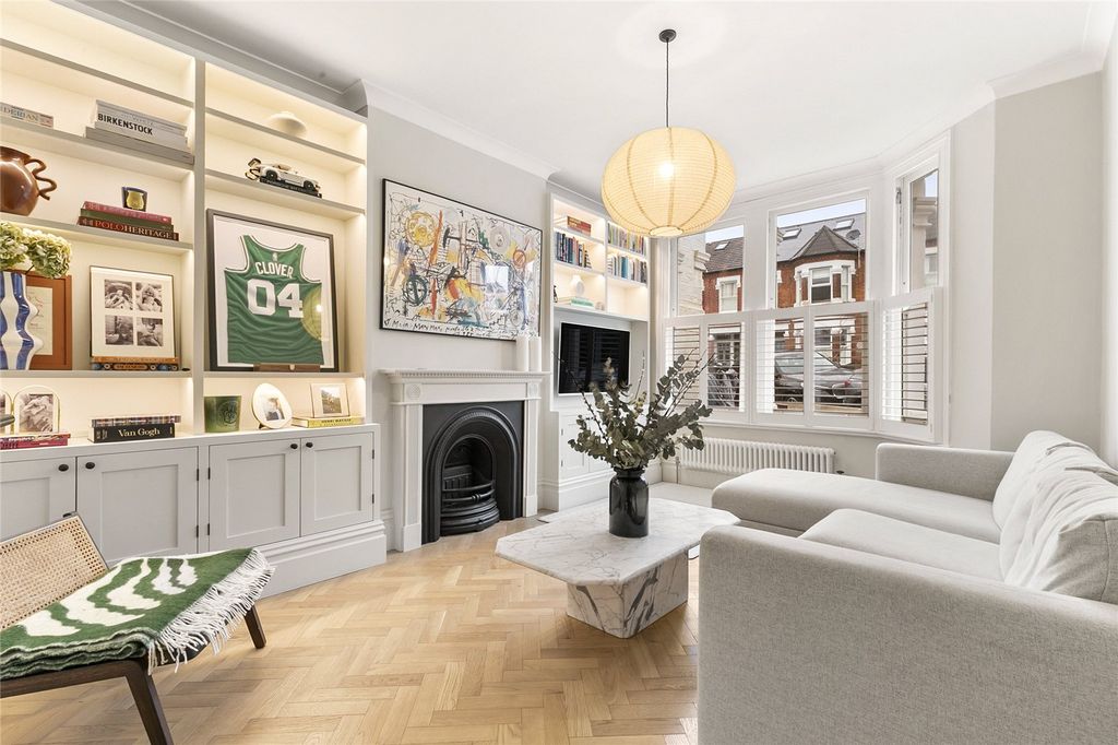 Property photo 1 of 11 Reception