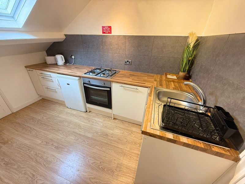 Property photo 1 of 5 Kitchen
