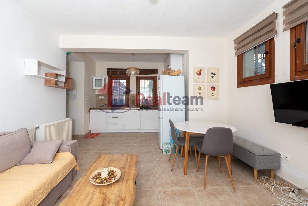 Property photo 1 of 25