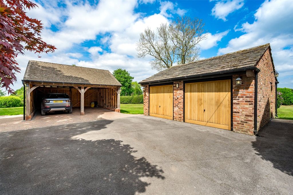 Property photo 2 of 33 Carport