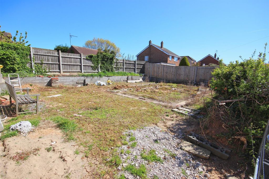 Property photo 1 of 7 Location