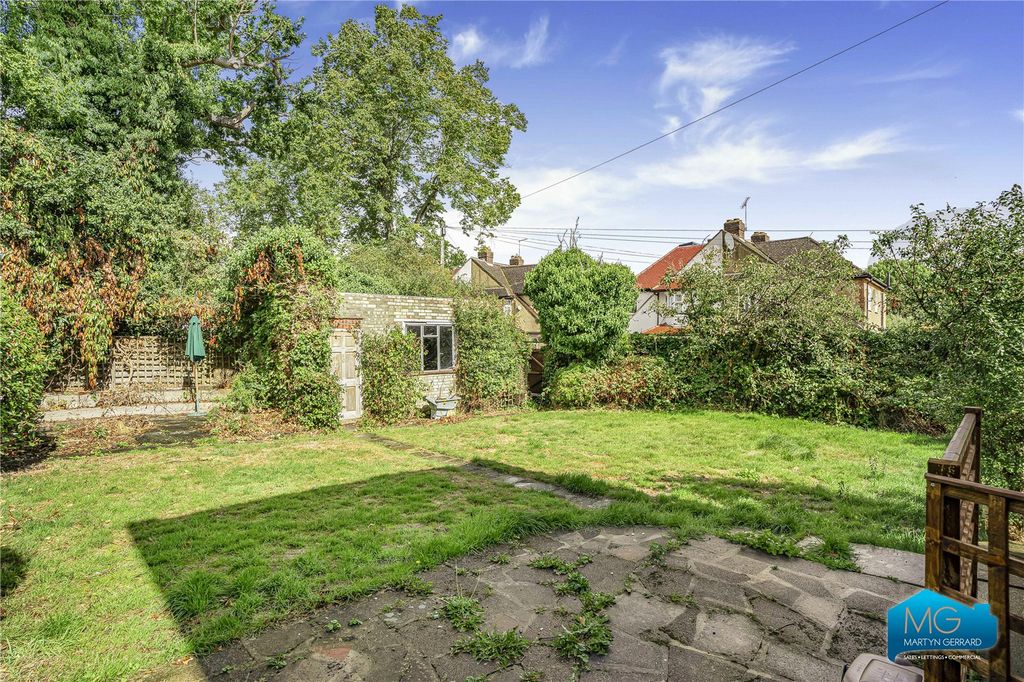 Property photo 3 of 27 Picture No. 25