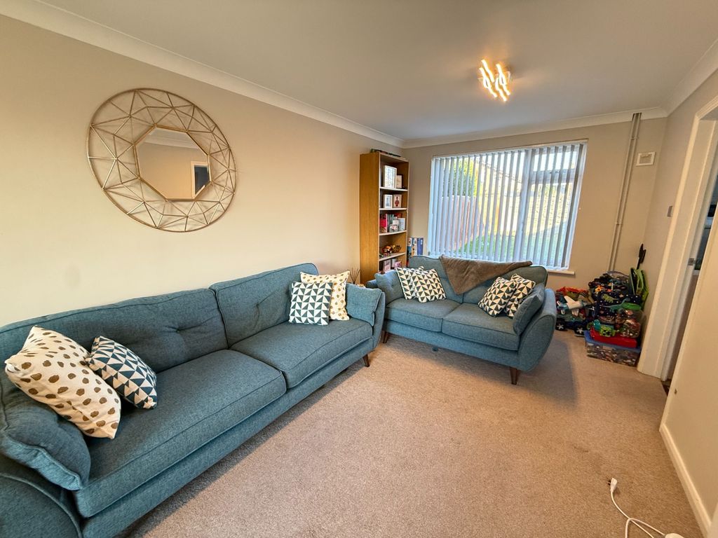 Property photo 2 of 10 4843223