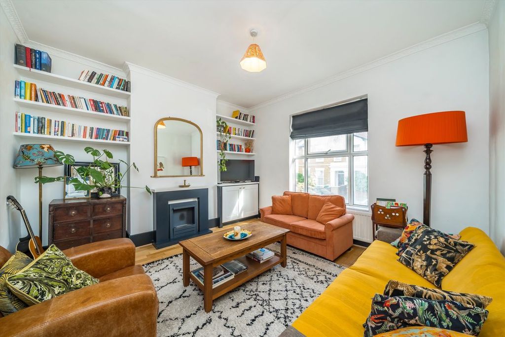 Property photo 2 of 12