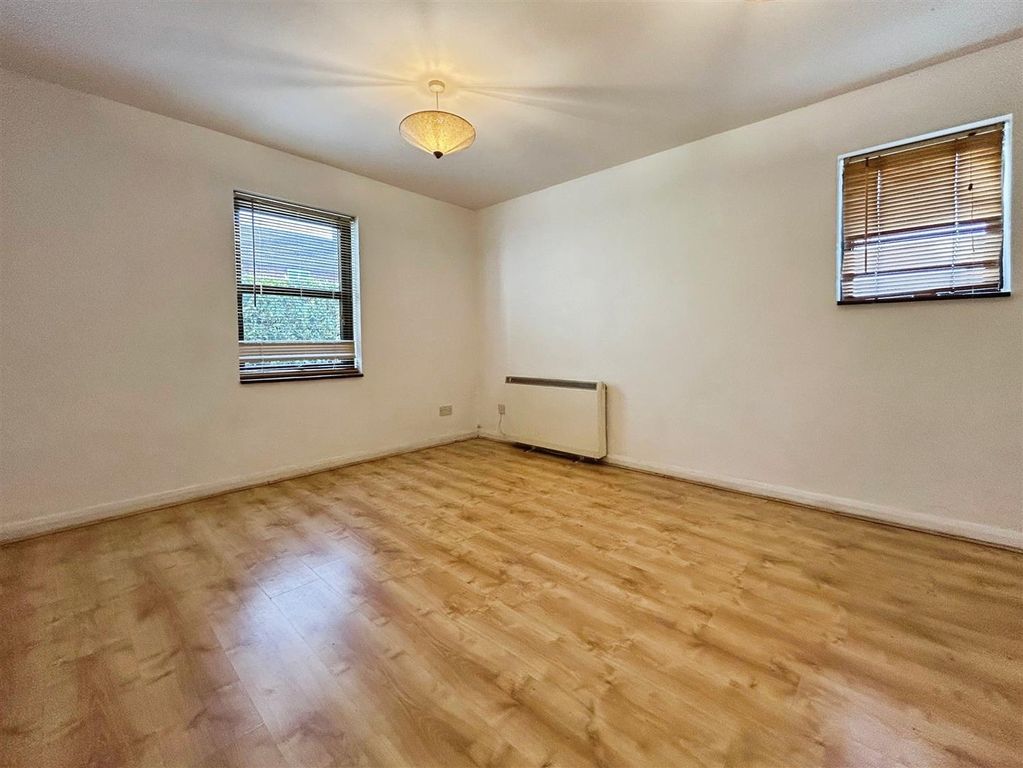 Property photo 3 of 7 Fb738E57-Img_6856.Jpg