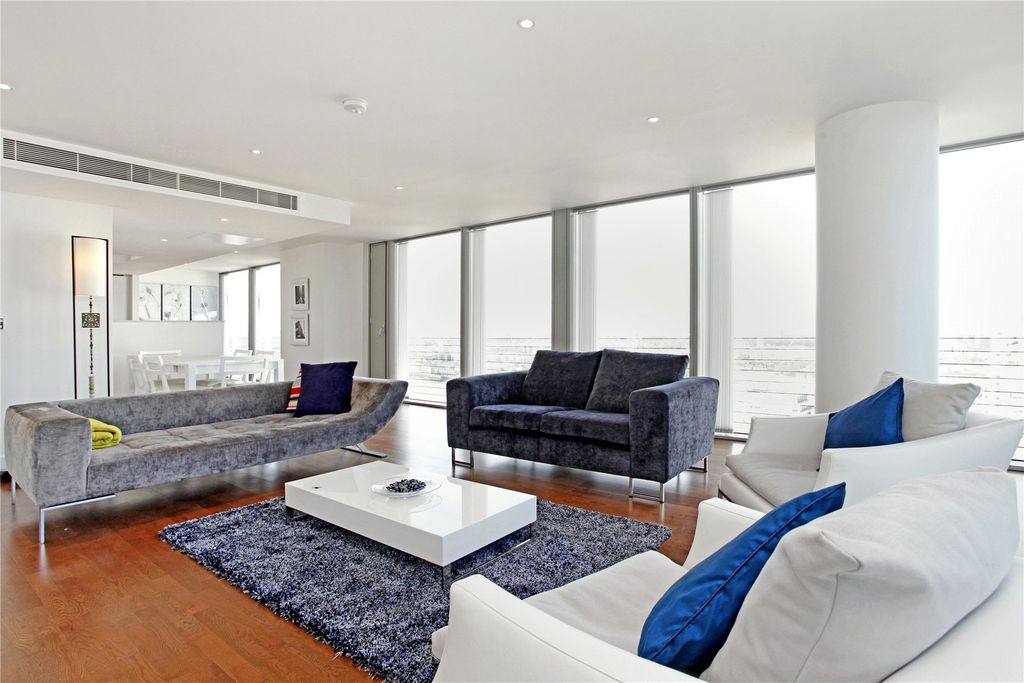 Property photo 2 of 35 Picture No. 37