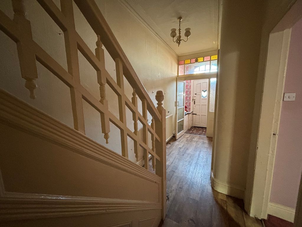 Property photo 3 of 22