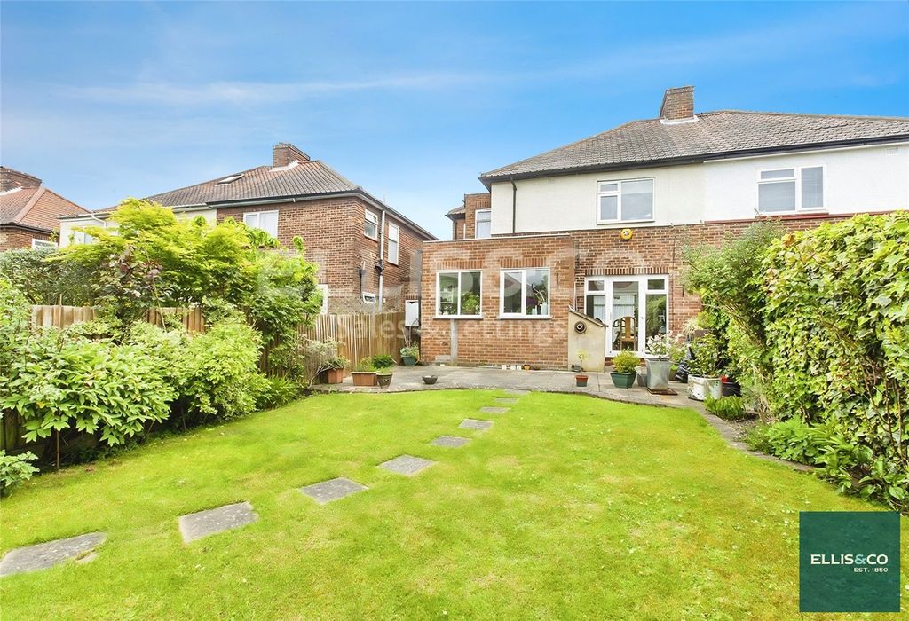 Property photo 3 of 16 Picture No. 42