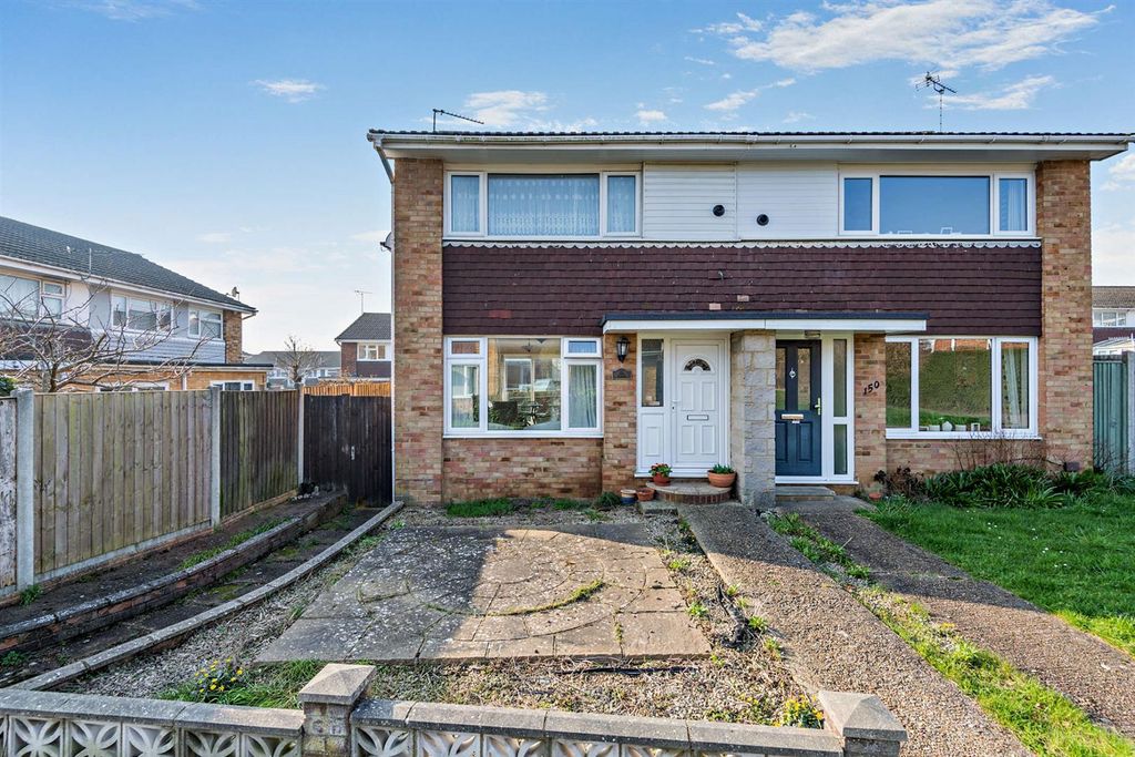 Property photo 1 of 11 8680674-Exterior02-800.Jpg