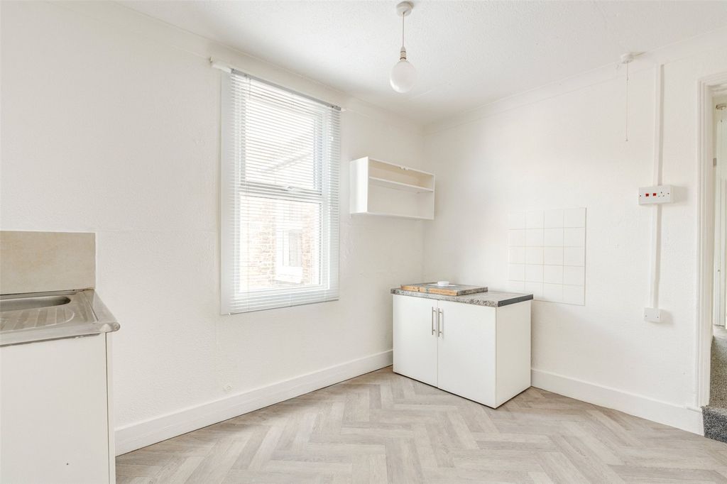 Property photo 2 of 14 Picture No. 07