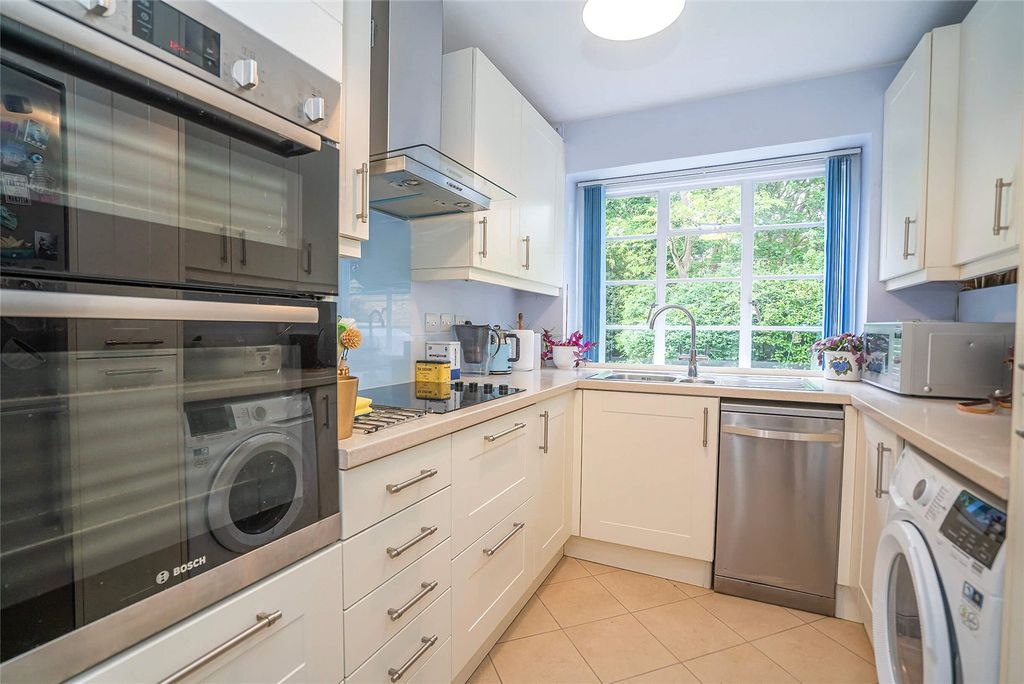 Property photo 3 of 18 Kitchen A