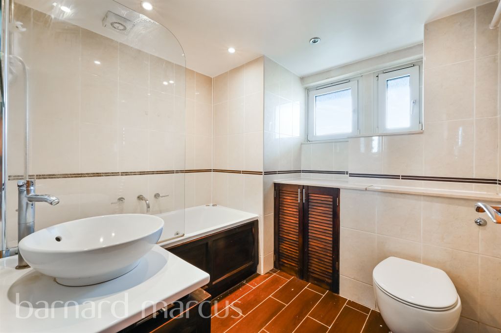 Additional image 7 of 3 bed flat for saleWinterfold Close, London SW19