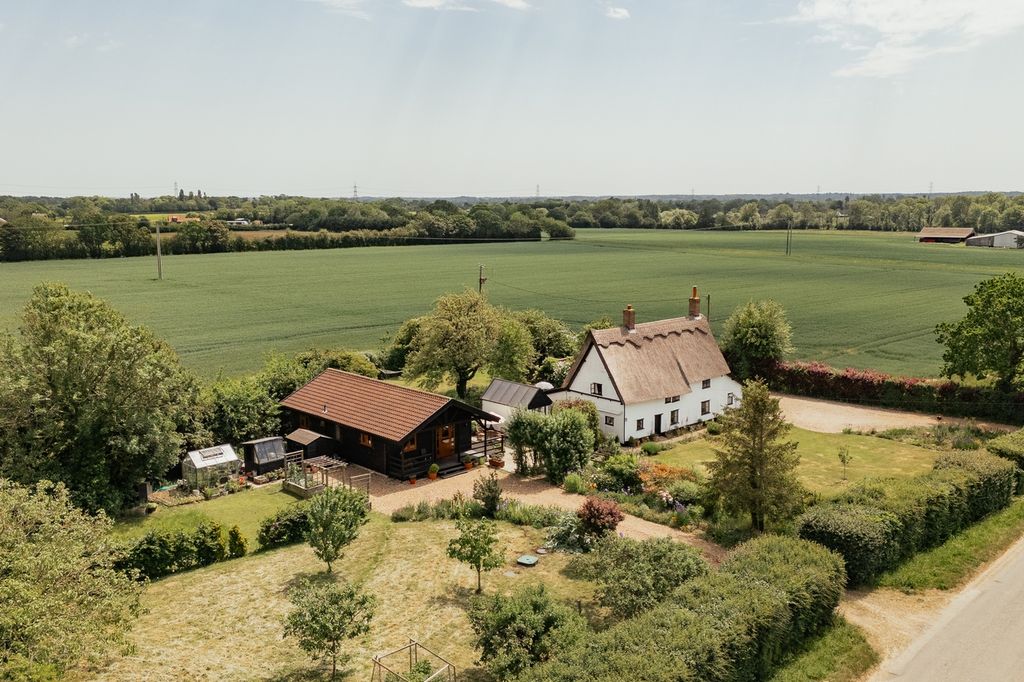 Property photo 1 of 33