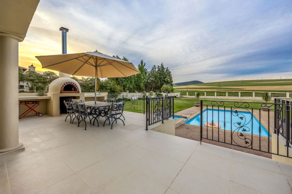 Property photo 3 of 41 Dbv1714393