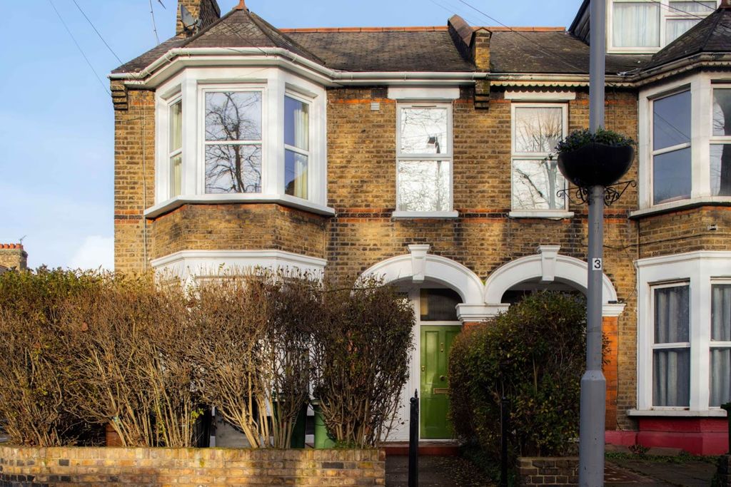 Property photo 1 of 24