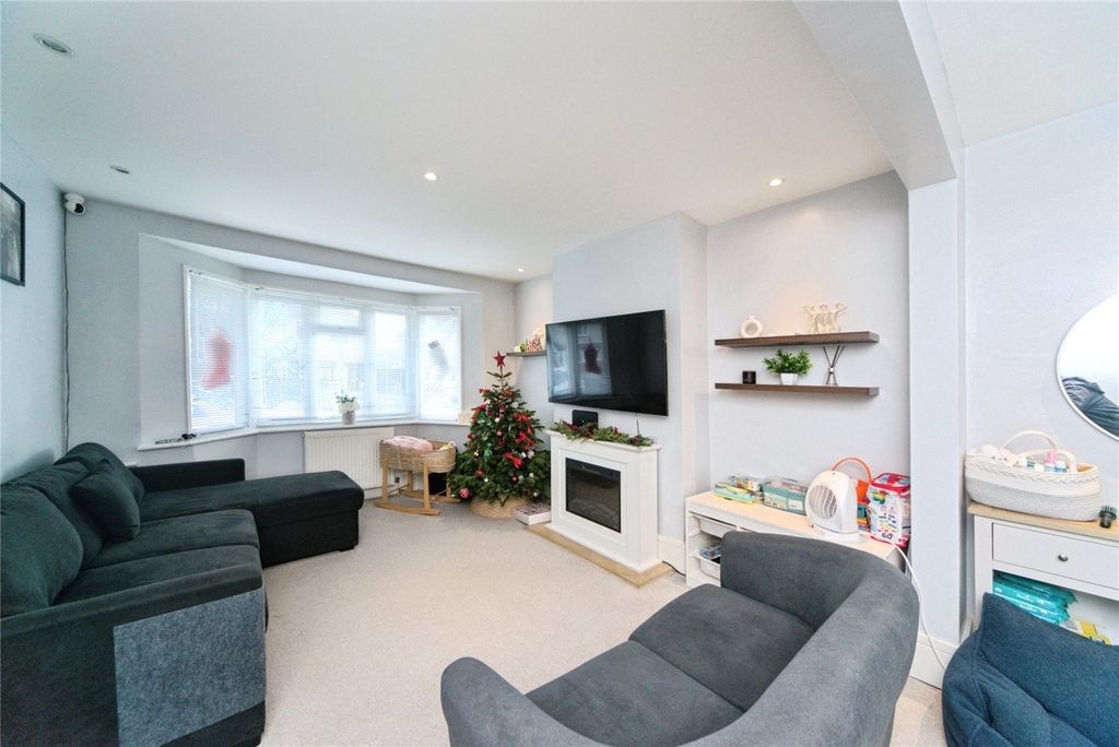 Property photo 2 of 17 Picture No. 14