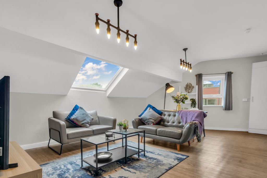 Property photo 3 of 15 Property Photo