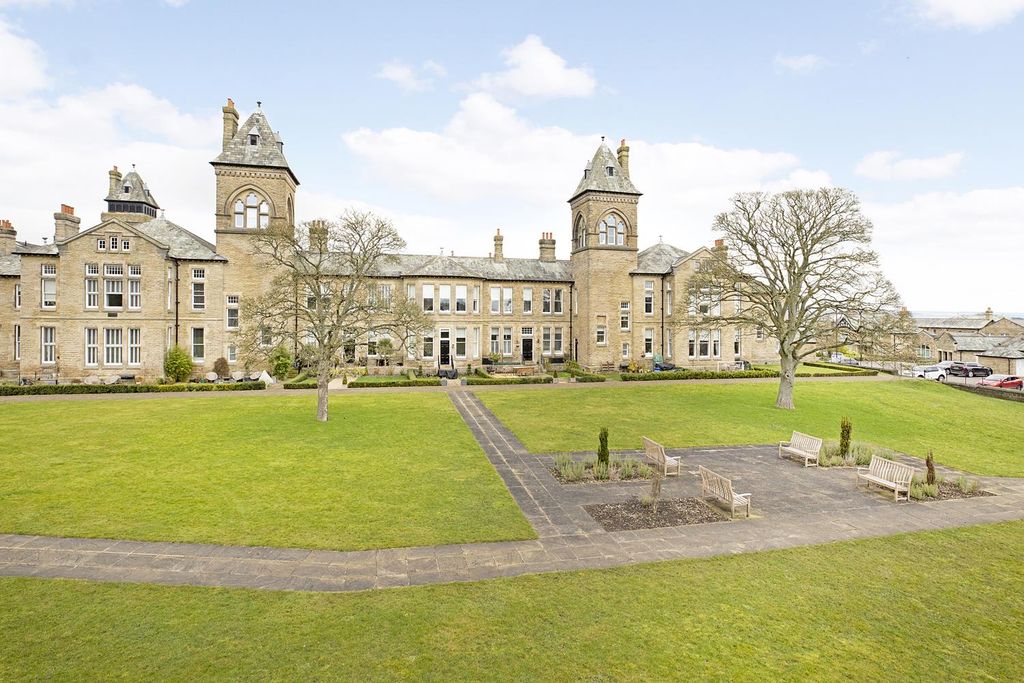 Property photo 1 of 39 Img_3384.Jpg