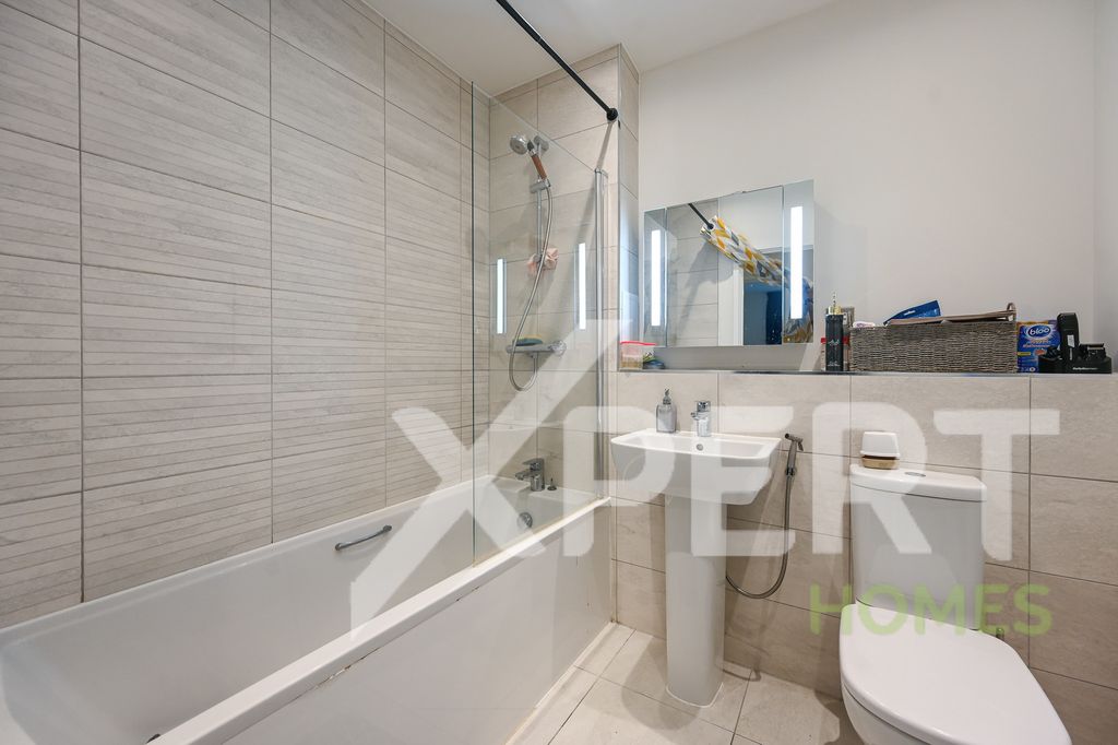 Additional image 11 of 3 bed flat for saleChailey Place, Hayes UB3