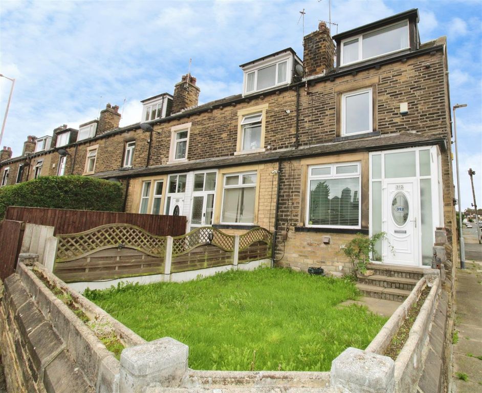 Property photo 1 of 17 External