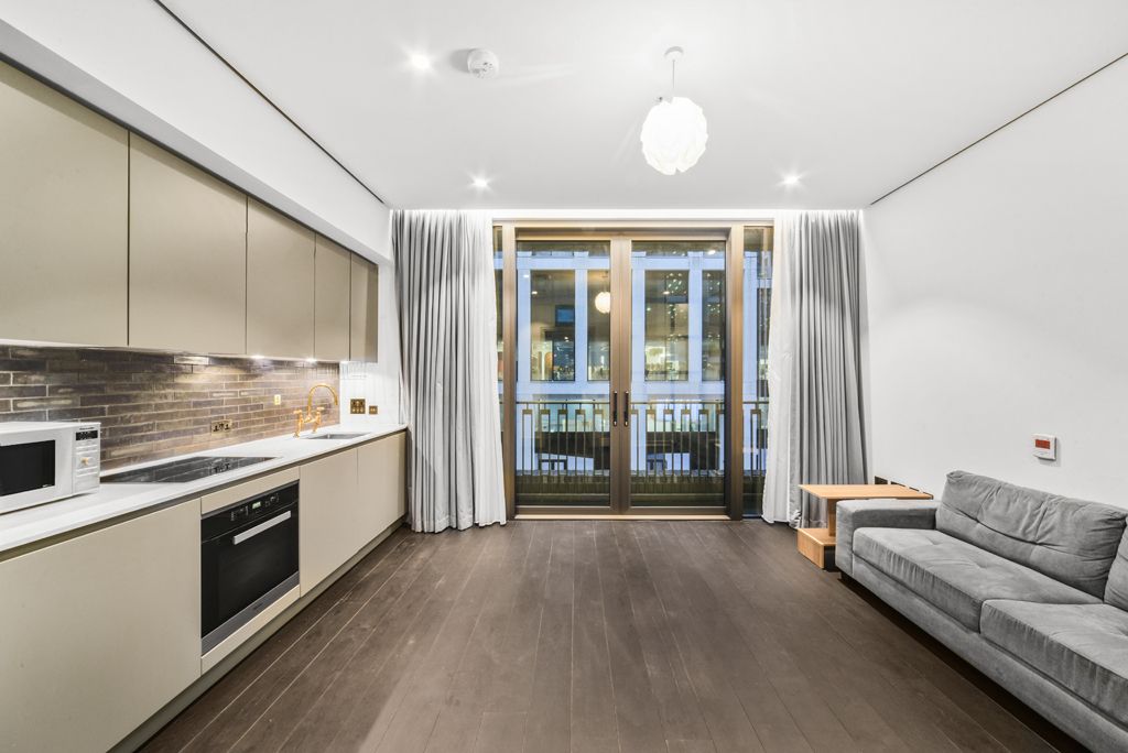 Property photo 2 of 19 Picture No. 12