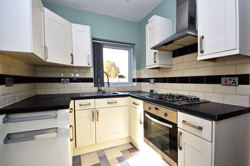 Property photo 2 of 9 Photo 8