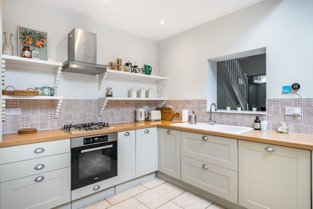 Property photo 3 of 17 1203364 (5)