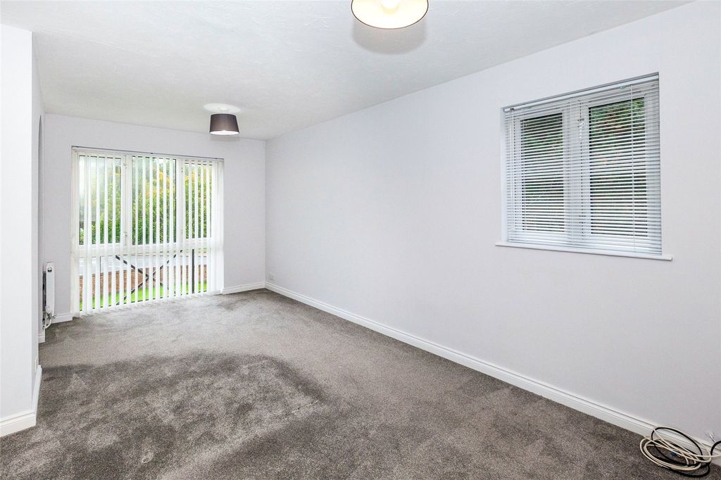 Property photo 2 of 8 Picture No. 06