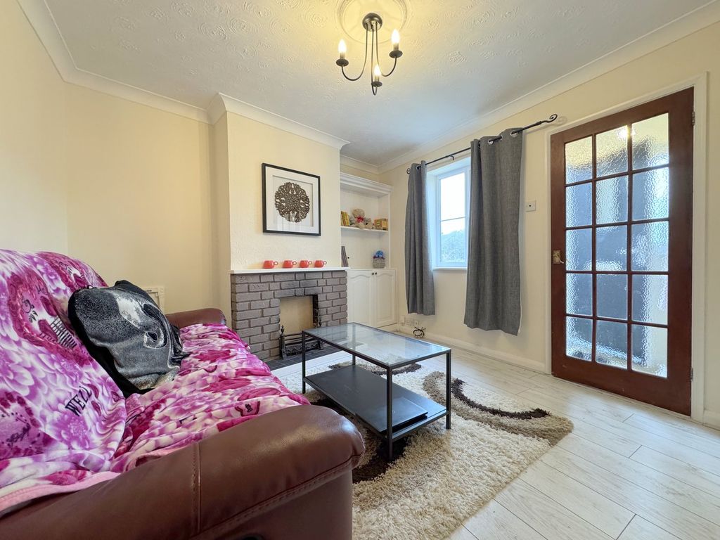 Property photo 3 of 19