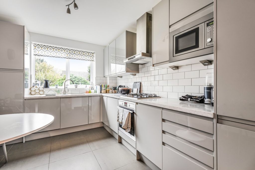 Property photo 2 of 7 664199 (3)