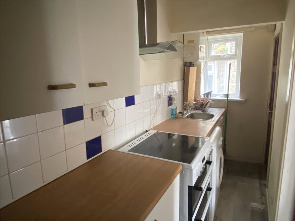 Property photo 3 of 6 Picture No. 06