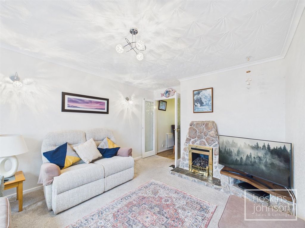 Property photo 3 of 36 Living Room