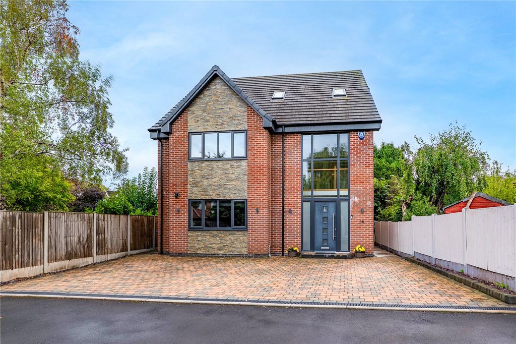 Property photo 1 of 42 Picture No. 38