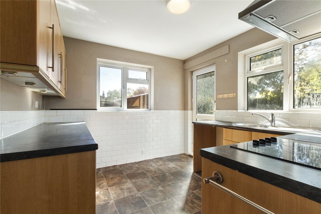Property photo 3 of 13 Picture No. 02