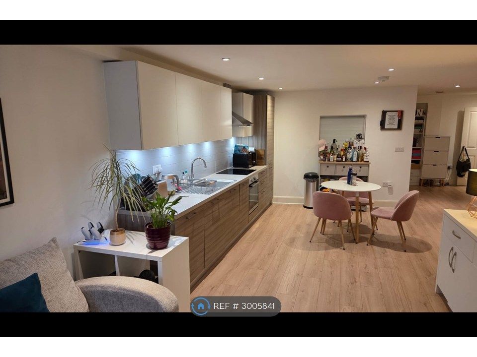 Property photo 3 of 15 Kitchen (Open Plan)